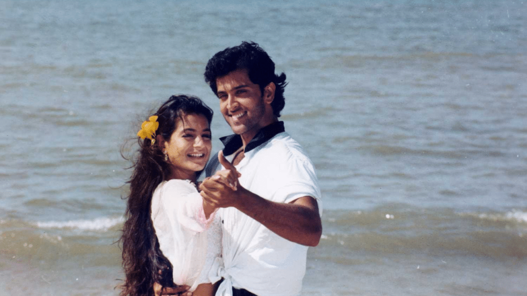 Hrithik Roshan and Ameesha Patel in a still from 'Kaho Naa... Pyaar Hai' – Celebrating 25 years of the iconic Bollywood film.