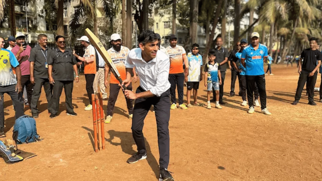 Rishi Sunak Trades Politics for Cricket on Mumbai’s Grounds