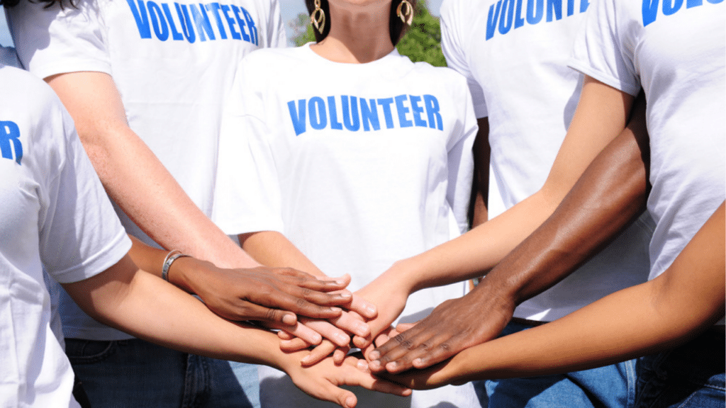 From Volunteer to Leader: How Indian.Community Helps You Grow