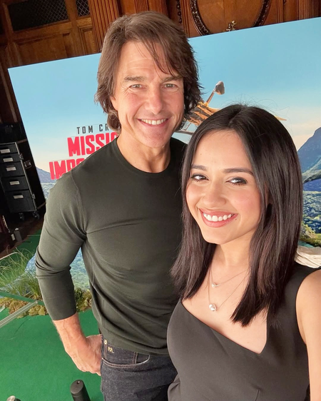 Jannat Zubair says “Somebody pinch meeee” as she gets clicked with Tom Cruise