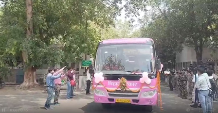 CM Nitish Kumar flags off 166 deluxe buses including 20 reserved for women