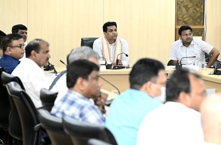 Delhi Labour Minister Kapil Mishra discusses gig workers’ welfare with companies