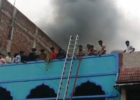 17 killed in a huge fire near Hyderabad’s Charminar (Lead)