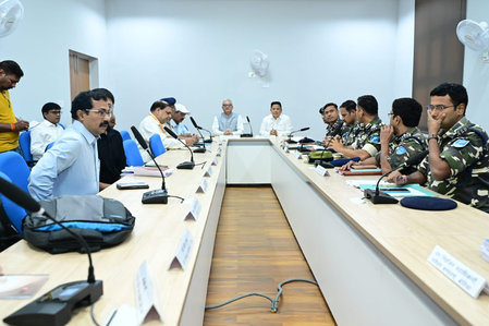 Bihar: ECI reviews poll preparedness in Valmiki Nagar, West Champaran