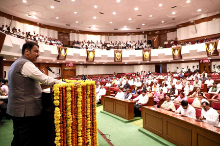 Role of legislative committees key in effective implementation of govt schemes: CM Fadnavis