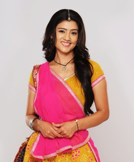Diksha Dhami returns as fierce Raseeli in ‘Badi Haveli Ki Chhoti Thakurain’