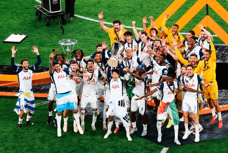 Europa League: Spurs beat Man Utd to lift first trophy in 17 years