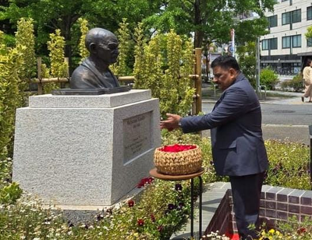 All-party delegation pays floral tributes to Mahatma Gandhi in Tokyo