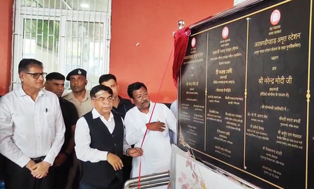 PM Modi inaugurates Amrit Bharat stations in Bihar, West Bengal; locals celebrate