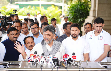 K’taka Dy CM Shivakumar says Parameshwara gifted money but never asked Ranya Rao to carry out gold smuggling