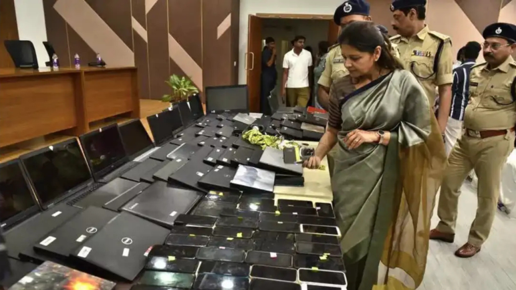 telangana-cyber-cops-bust-fake-call-centre-duping-nris-and-us-paypal-users