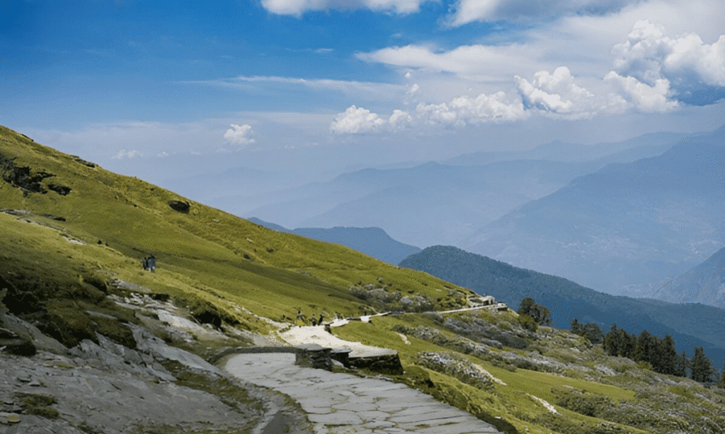 Budget-Friendly Snow Trip in India: Ultimate Guide to Affordable Winter Getaways 3 Chopta