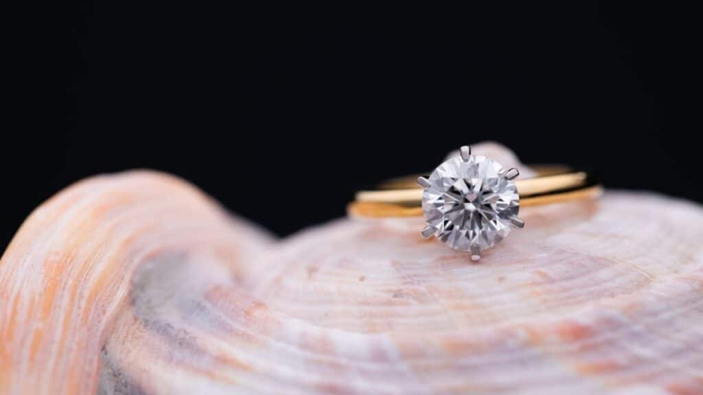 What to Look for When Buying a Diamond Solitaire: Complete Guide for Indian Buyers 1 Diamond Solitaire