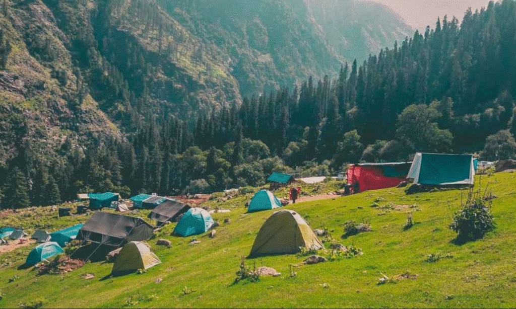 Budget-Friendly Snow Trip in India: Ultimate Guide to Affordable Winter Getaways 1 Kasol