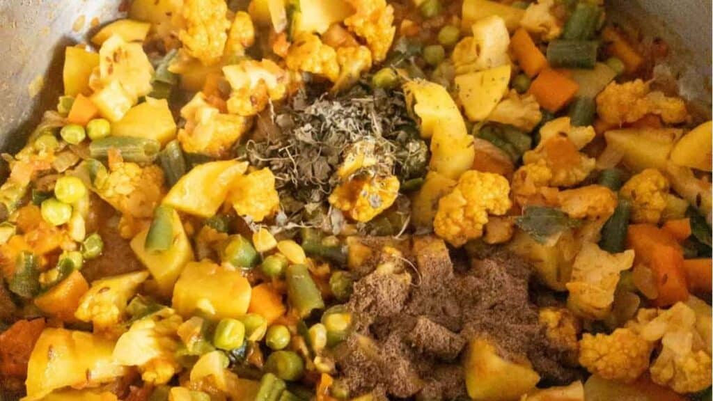 Finish with Kasuri Methi and Garam Masala 1