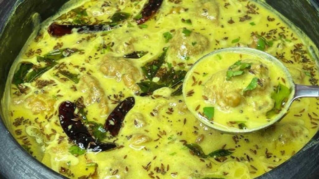 Hyderabadi Kadhi Pakora Recipe