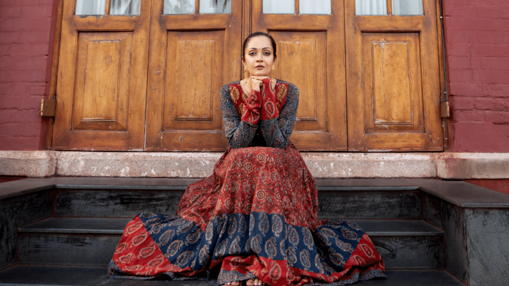 शीना चौहान sheena chouhan