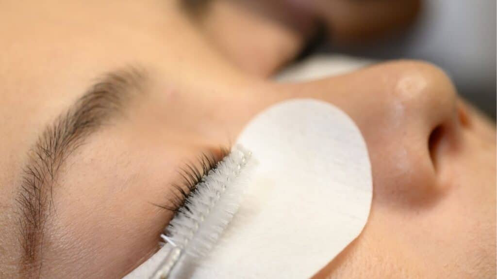 Smudge the Lower Lash Line