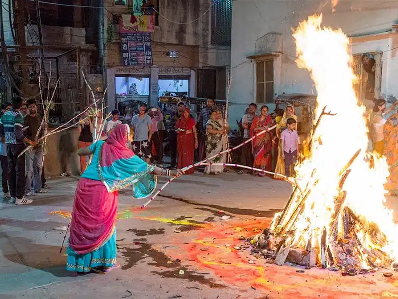 holi holika-dahan-2026-muhurat-rituals-puja-guide