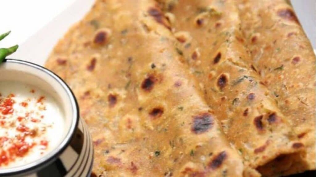 rajasthani moong dal paratha