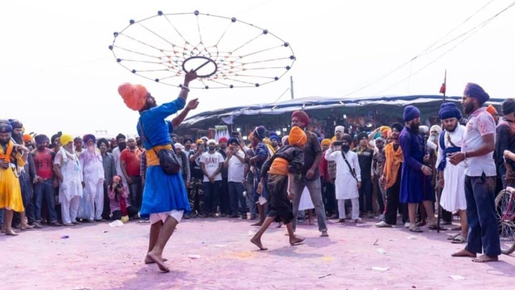 Hola Mohalla: Dates, History, Significance & Celebrations of the Sikh Warrior Festival 5 Hola Mohalla celebration