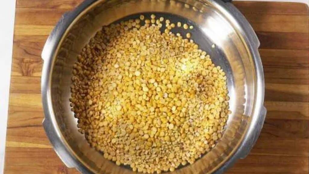 Prepare the Dal Stock