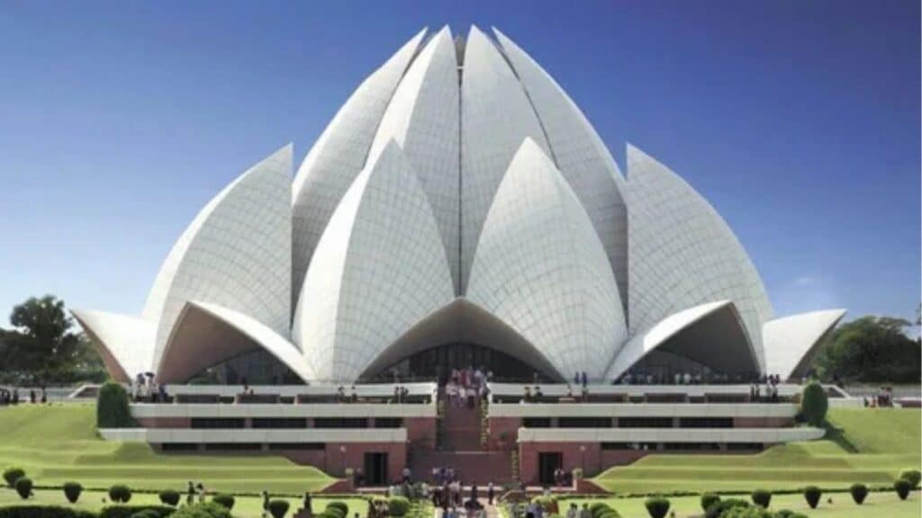 Riḍván Festival lotus temple