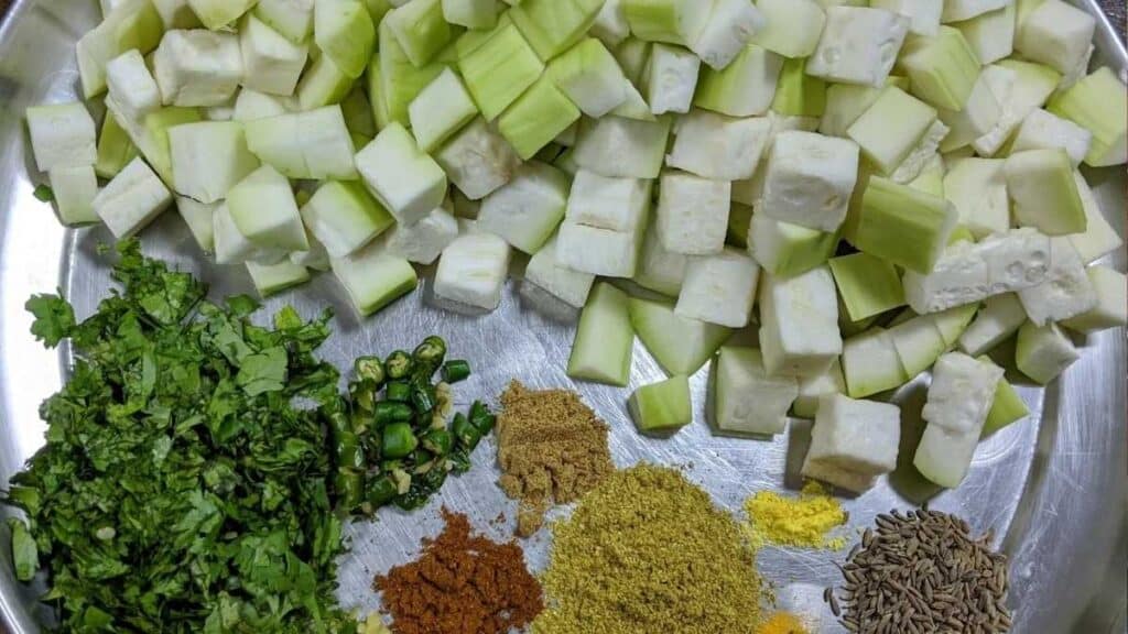 Lauki Ki Sabji 2 Temper the Spices