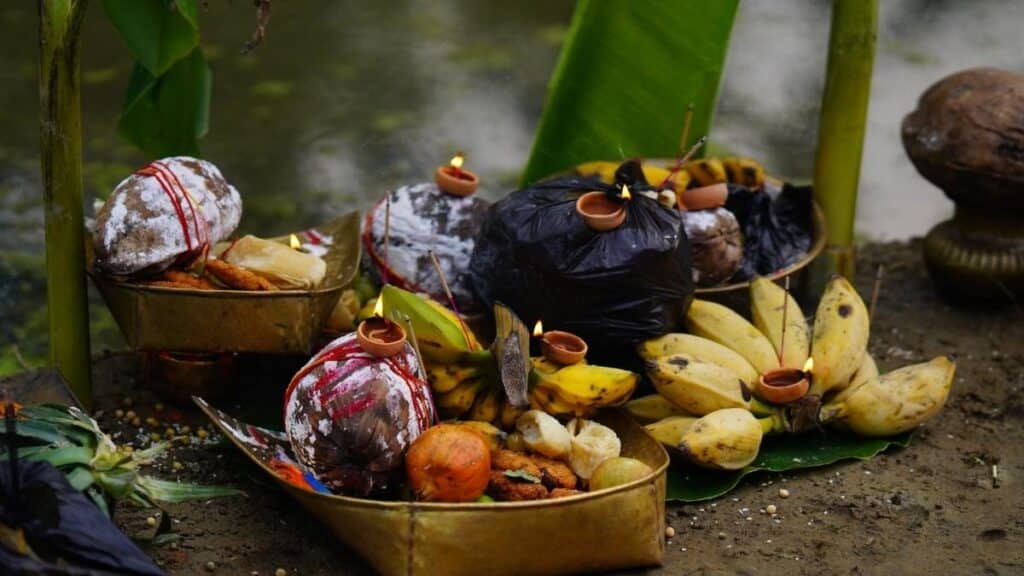 Chhath Puja: Date, Puja Muhurat, Mantras, Katha, Aarti, and Celebration Guide 8 chhath puja celebration