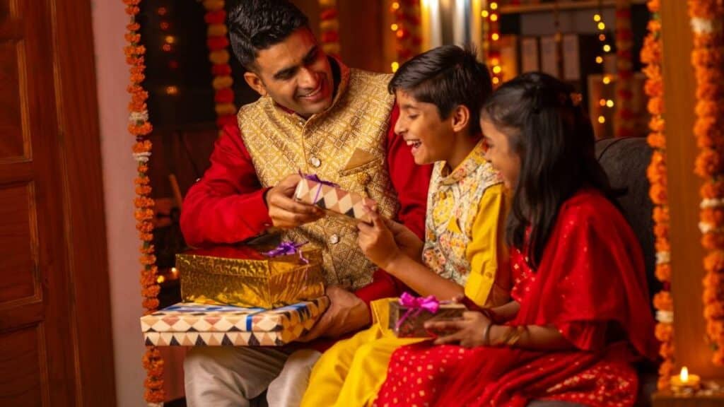 Diwali: Date, Puja Muhurat, Lakshmi Puja Significance, Mantra, Aarti, Rangoli Designs, and Complete Celebration Guide 12 diwali with family
