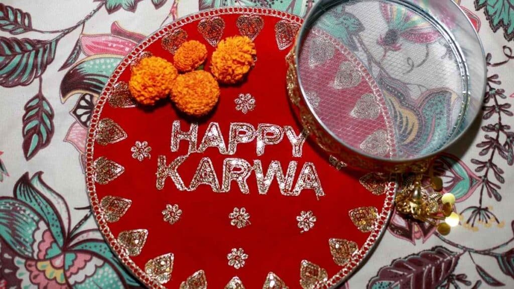 Karwa Chauth : Date, Puja Muhurat, Vrat Katha, Aarti, Mehendi Designs & Complete Puja Rituals 3 karwa chauth celebration