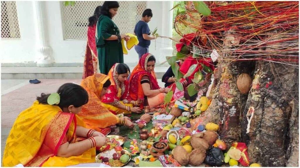 vat purnima puja
