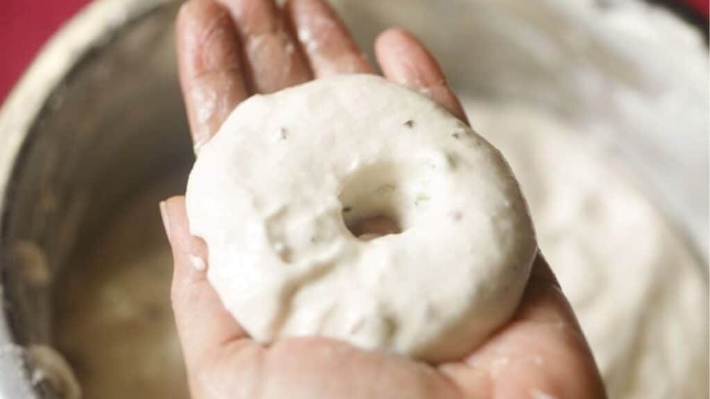 Medu Vada Recipe for Hanuman Jayanti – Crispy Urad Dal Vada as Festival Prasad 2 medu vada thick batter