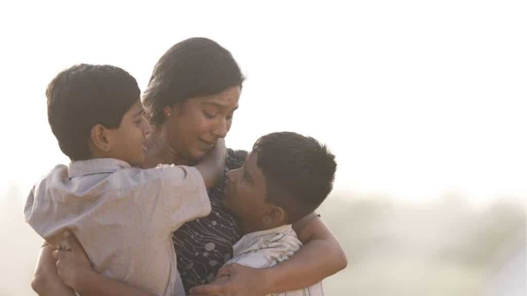 Nooru Saami movie review